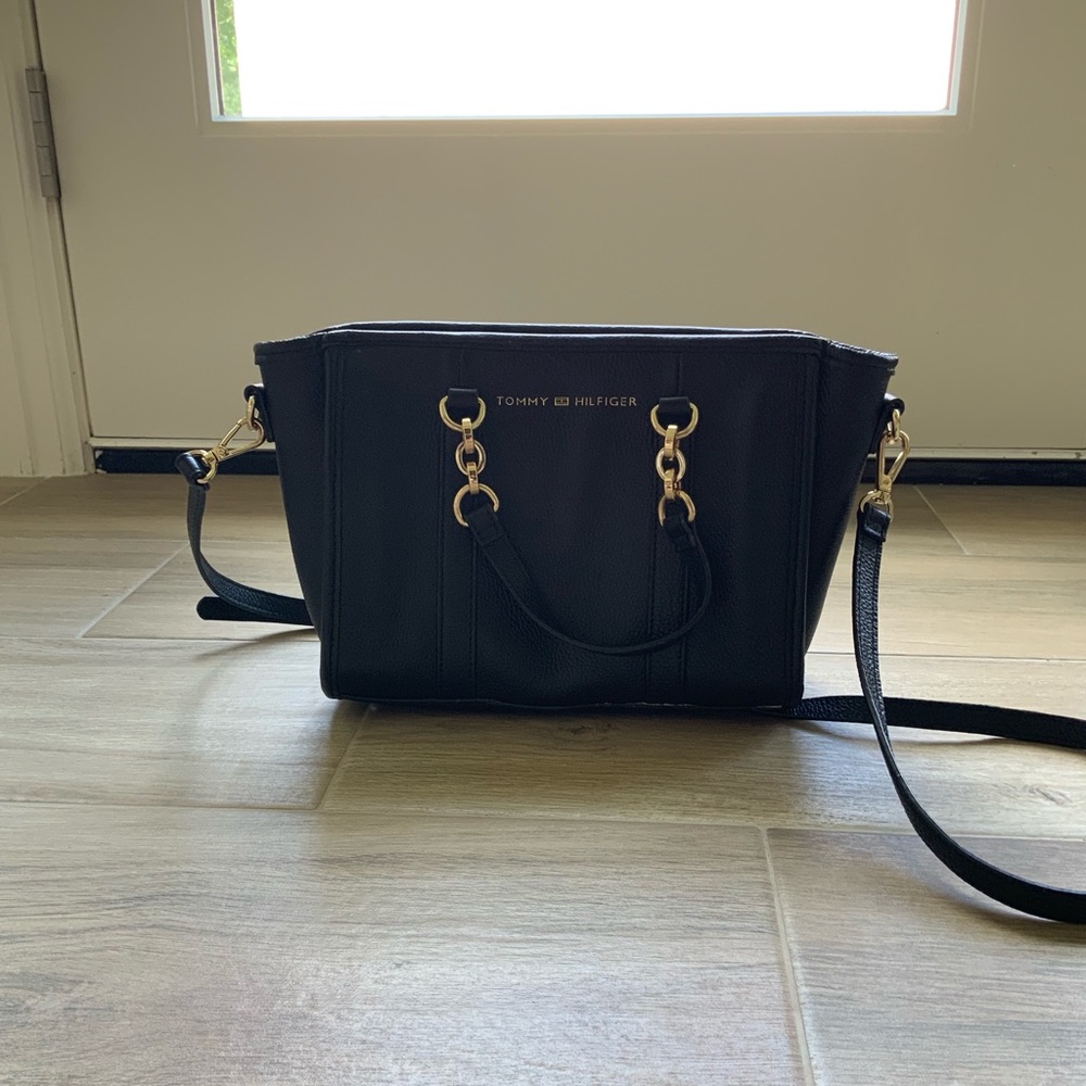Black Tommy Hilfiger Purse
